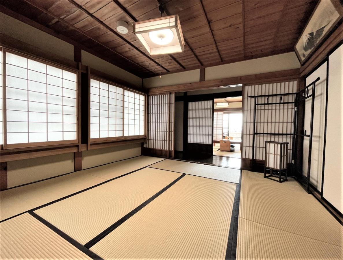 宿屋白金家 Yadoya-Shiroganeya 1日1組限定2名から8名様まで 全館貸切り 伝統的建造物の旅籠宿 Traditional Culture Experience Nagano Exterior foto